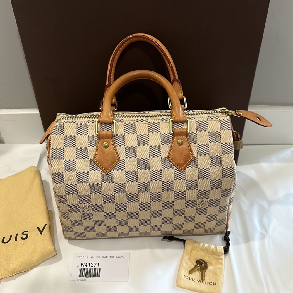 Authentic Louis Vuitton Damier Azur Speedy 25